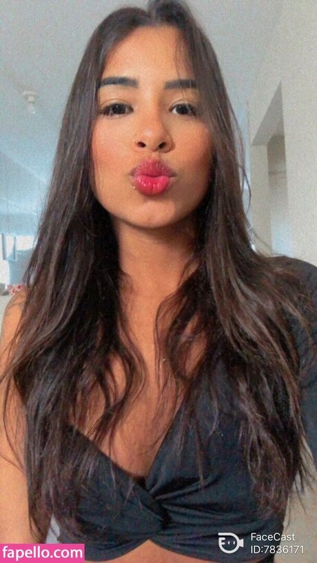 Eduarda Lima ホットモデル アーカイブ