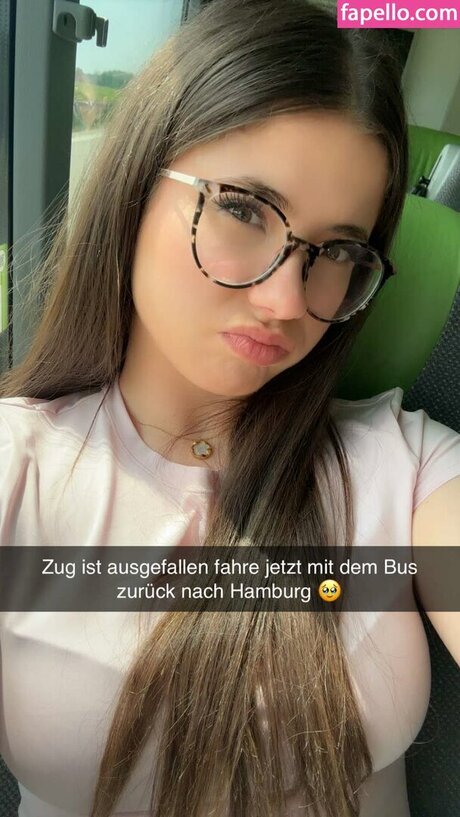 デカ尻ジーンズ OnlyFans ポルノ 画像