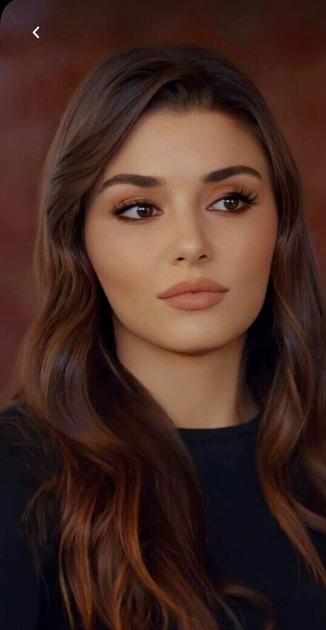 Hande Er el アートスター 画像