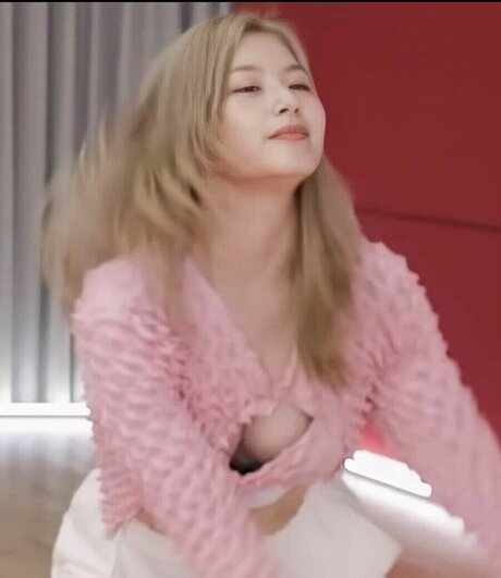 Nancy Momoland セクシーなスター 写真