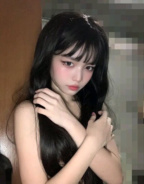 Shayri May Tagyamon セックスポルノスター 画像