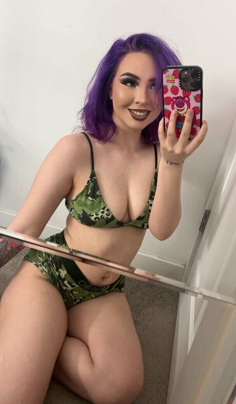 Mary Liven xxxスター 写真