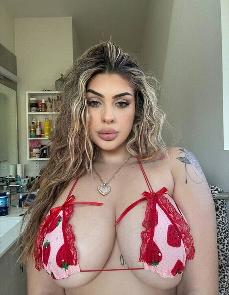 Maddiitheebaddie 完璧なポルノスター 写真