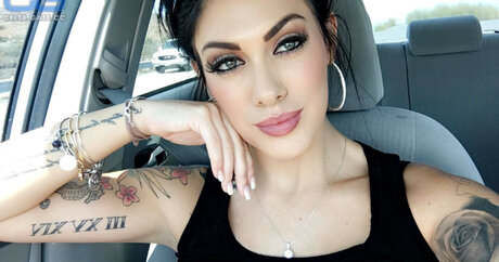 Ana Lorde 美しいモデル 画像
