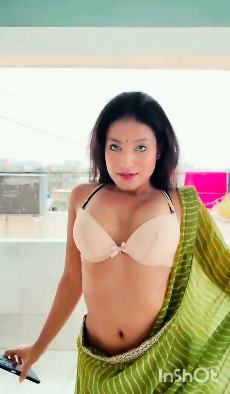 Brishti Samaddar xxxモデル ギャラリー