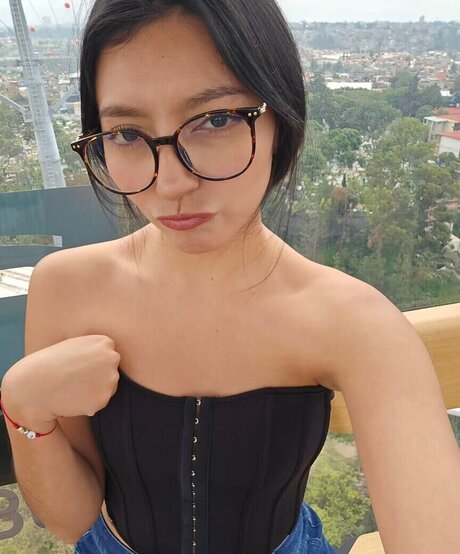 Ivonnita Bastida ポルノ女優 写真