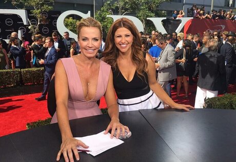 Rachel Nichols アートスター 写真