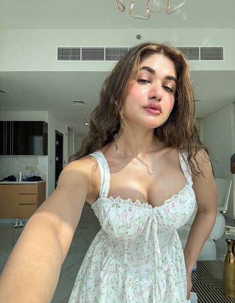 Soniya Singh Khatri 美しいスター 写真