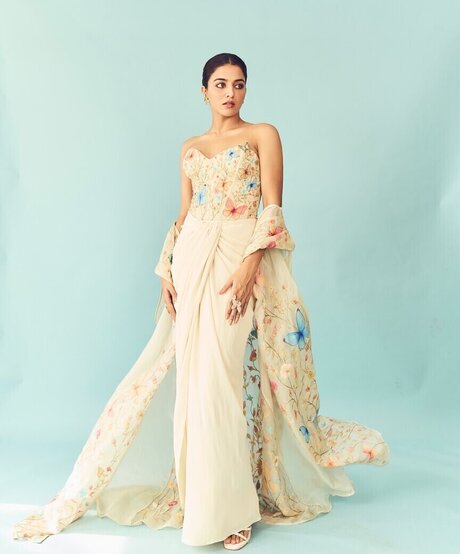 Wamiqa Gabbi ヌードモデル 画像