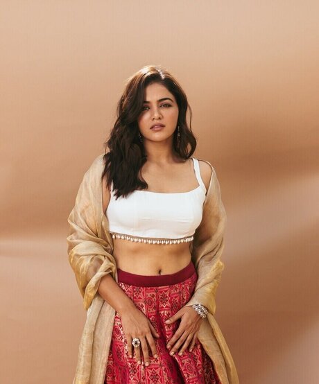 Wamiqa Gabbi トップスター 画像