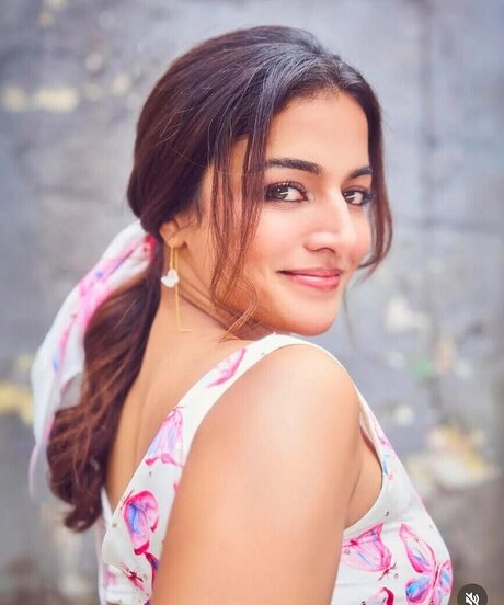 Wamiqa Gabbi profile image