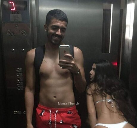 Lara Camilo 限定モデル 写真