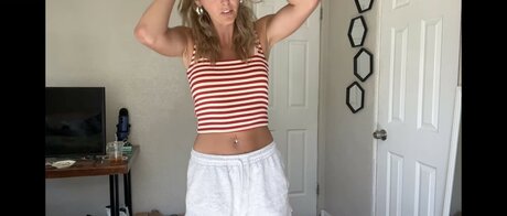 筋肉質な女性 オンリーファンズ トップ 写真
