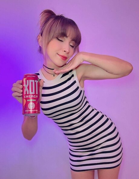 黒檀のシャワー OnlyFans ポルノ 画像