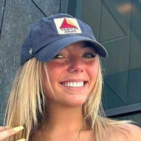 Bree Delio セックス女優 画像