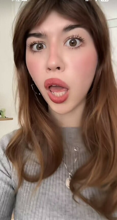 Callie Haverda スター ヌード 画像