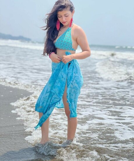 Riya Pandey スター xxx ギャラリー