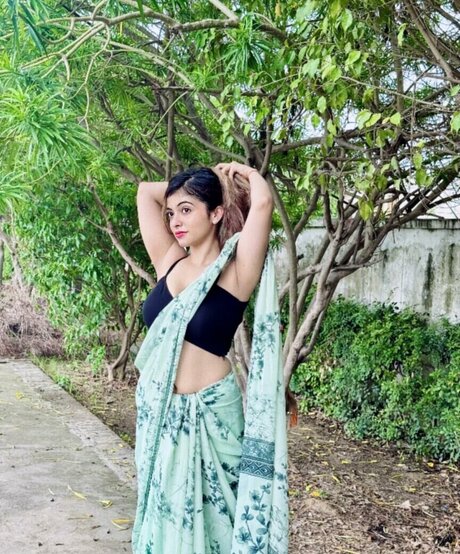 Riya Pandey 最高のモデル 写真
