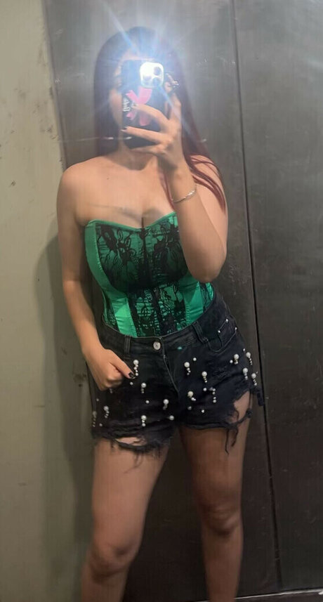 Riya Pandey ポルノスター 写真