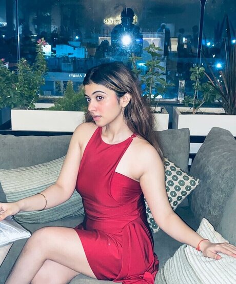 Riya Pandey 独占女優 写真