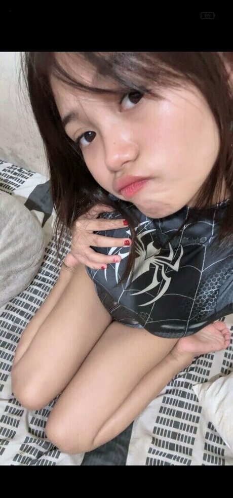 Riska Saputri HDスター 写真
