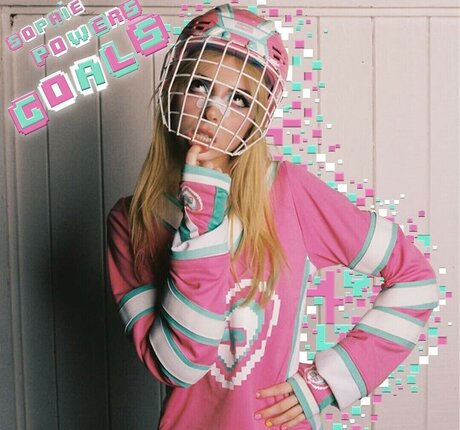 Sophie Powers アートモデル 写真