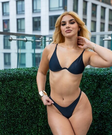 karendrodriguez トップモデル 写真