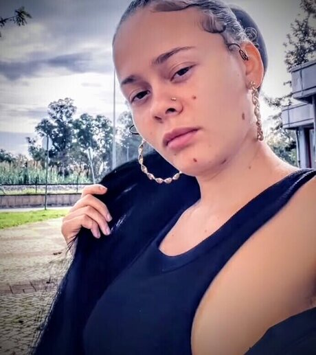Andreia Timpeira セクシーなスター ギャラリー