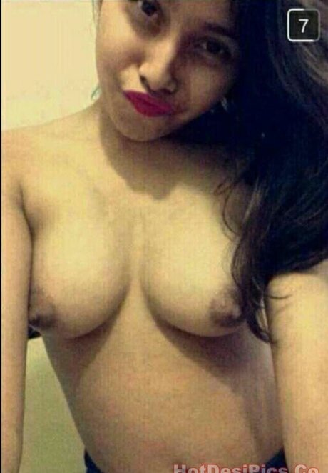 Nudrat Zahra Chowdhury ポルノ女優 写真