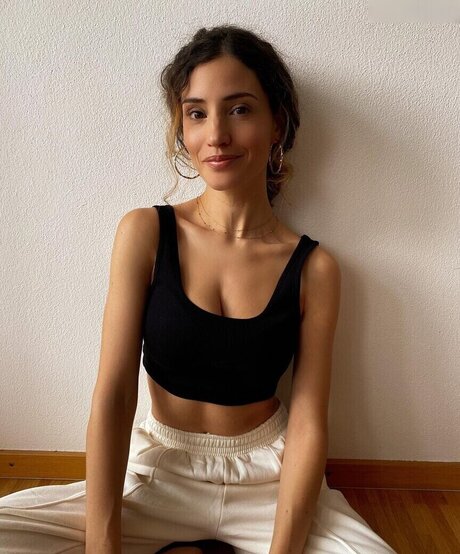 Nadine Menz ポルノスター 裸 写真