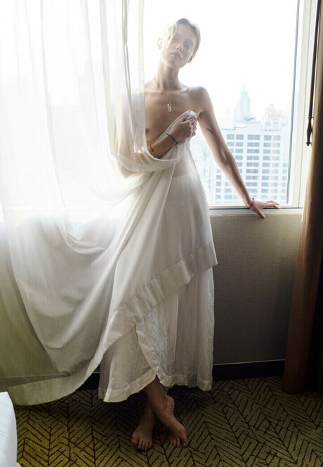 Frida Gustavsson セックスモデル 写真