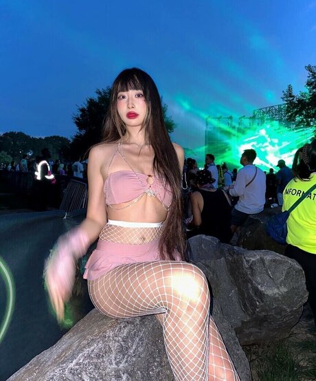 mollyshen ヌードモデル 写真