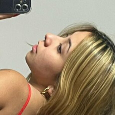 Emma Acosta ポルノモデル 写真
