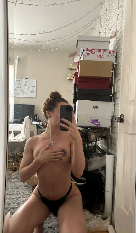 Alessandra Lucia 素敵なスター 画像