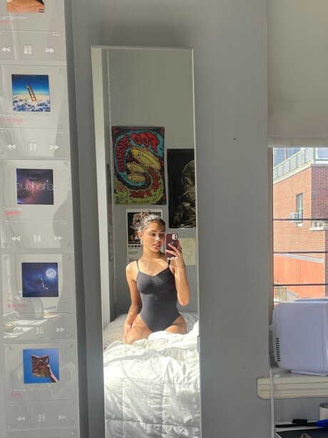 Nala セクシーなスター 写真