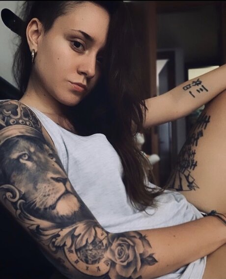 Alessia Fran HDモデル 写真