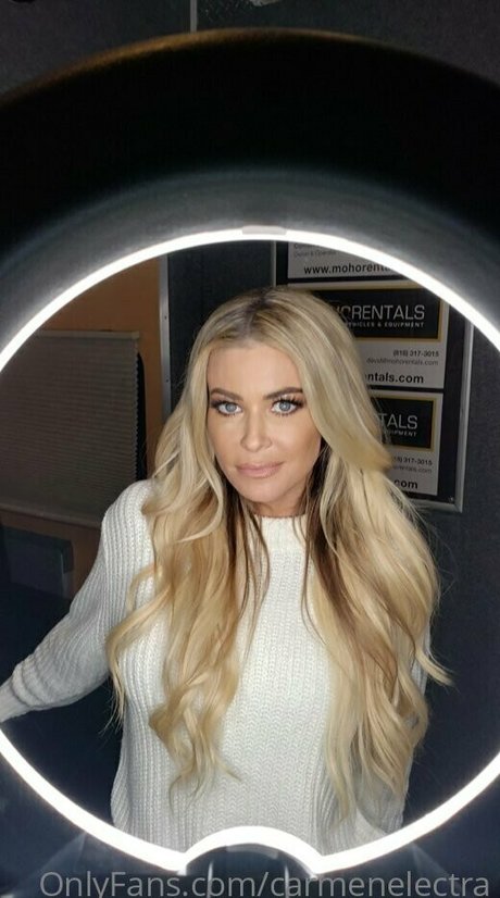 CarmenElectra 可愛い女優 写真