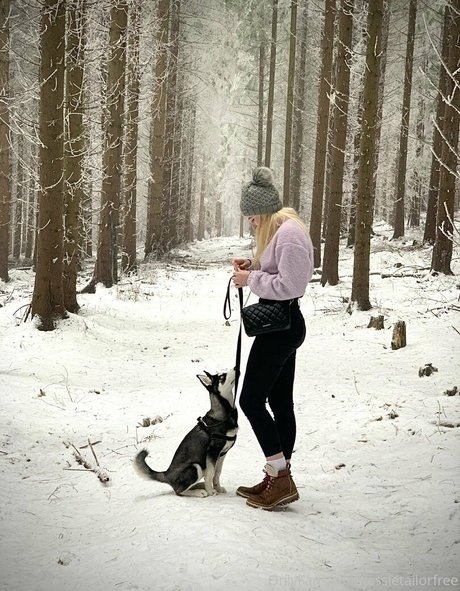jassietailorfree 美しいポルノスター 写真