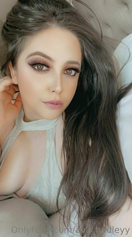 ava hadleyy ポルノ女優 写真