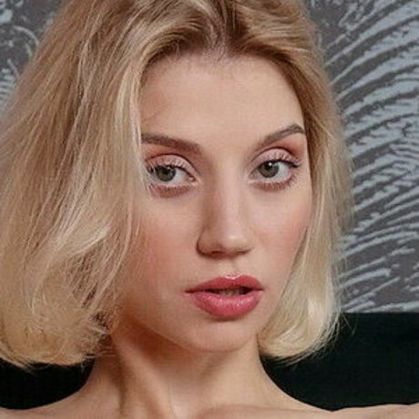 Molly Devon ポルノスター HD 写真