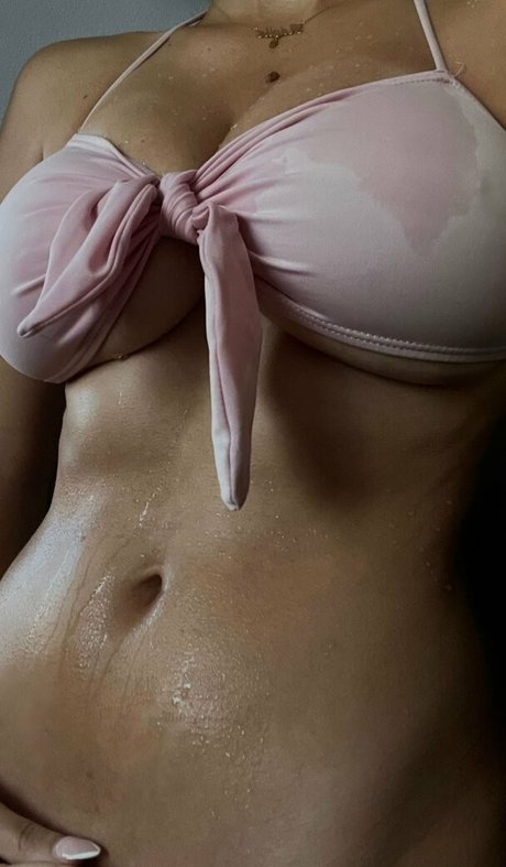 Adelaide T 無料のポルノスター 写真