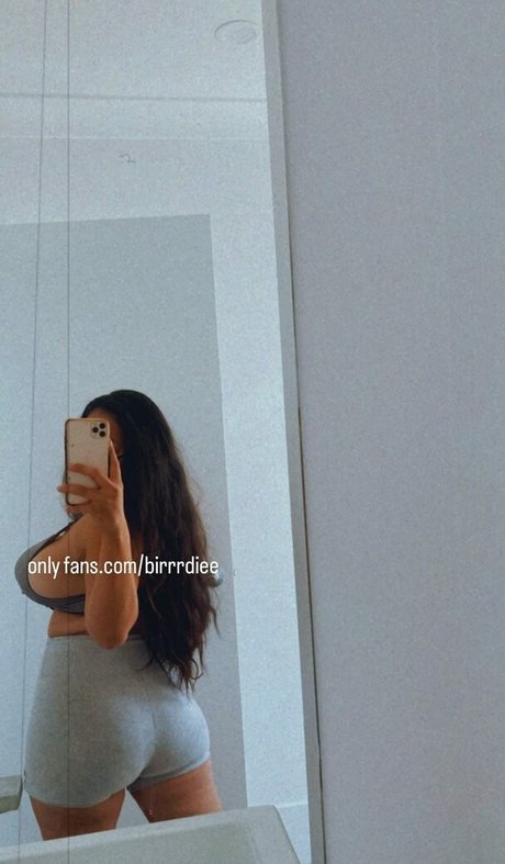 mzbirrrdiee セクシーなポルノスター アーカイブ