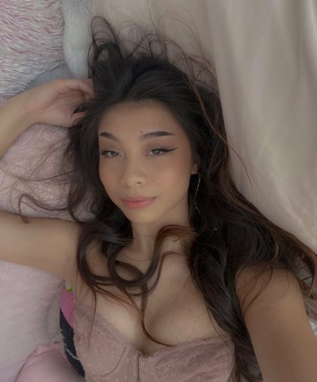 Trin Lovell ヌード女優 アーカイブ