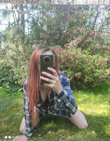 nynhousewife 可愛いモデル 写真