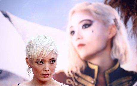 Pom Klementieff ポルノモデル 写真