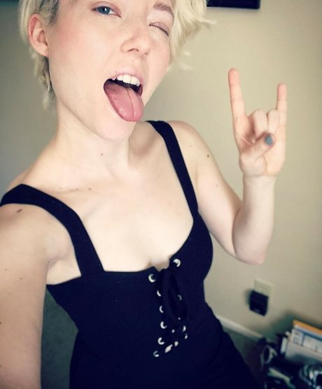Josephine McAdam ホット女優 アーカイブ