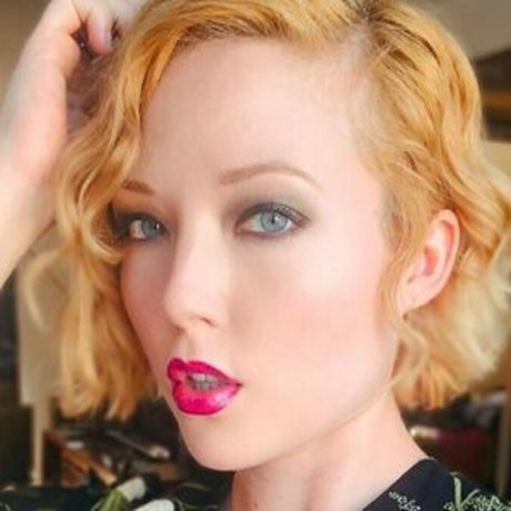 Josephine McAdam 完璧なモデル 写真
