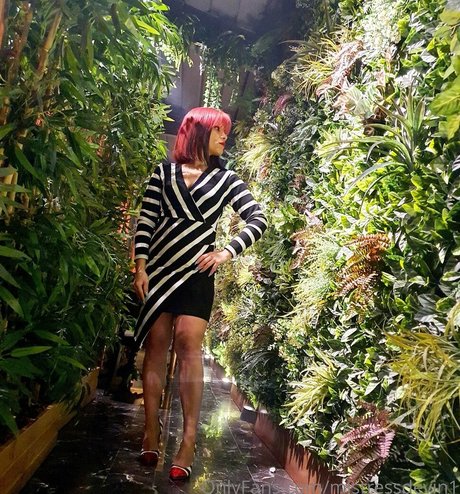 mistressdevin1 裸のスター 写真
