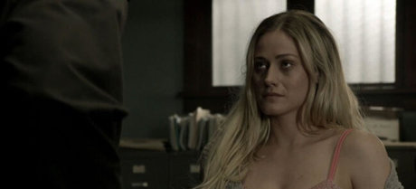 Olivia Taylor Dudley ポルノスター パーフェクト 写真