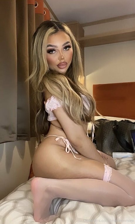 emilyexotics エロティック女優 写真